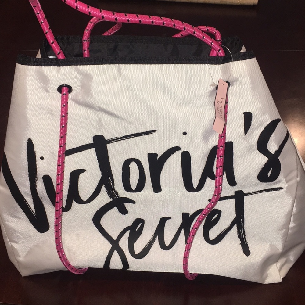 NEW Victoria’s Secret tote 👜